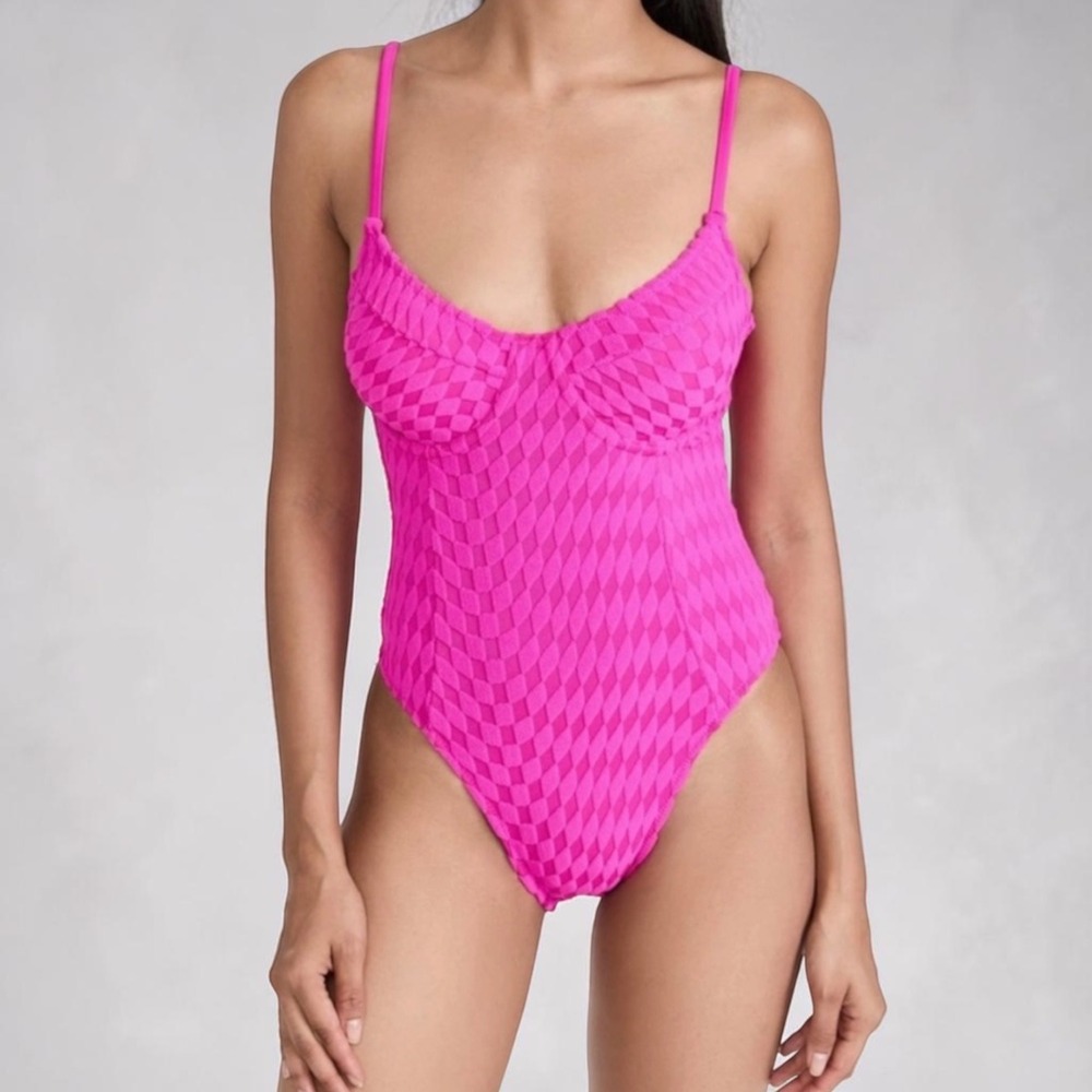 Good‎ American Jacquard Show Off One Piece Swimsuit Pink Size 2 (M) Beach Barbie